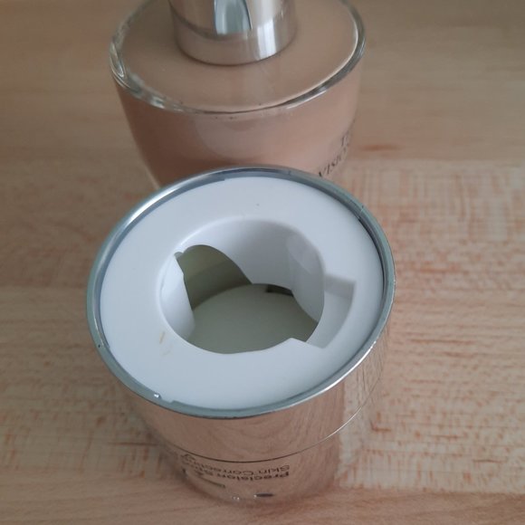 Lancome Vissionnaire Foundation DUO imperfect - Picture 9 of 9